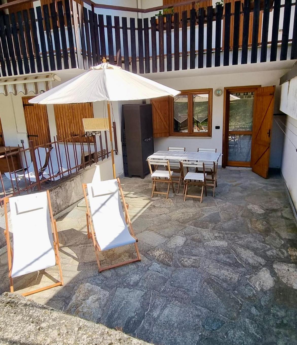La Casa Del Cervo Apartment Limone Piemonte Luaran gambar
